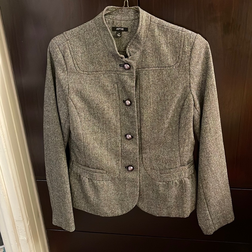 APT.9 coat , gray color. Size 10